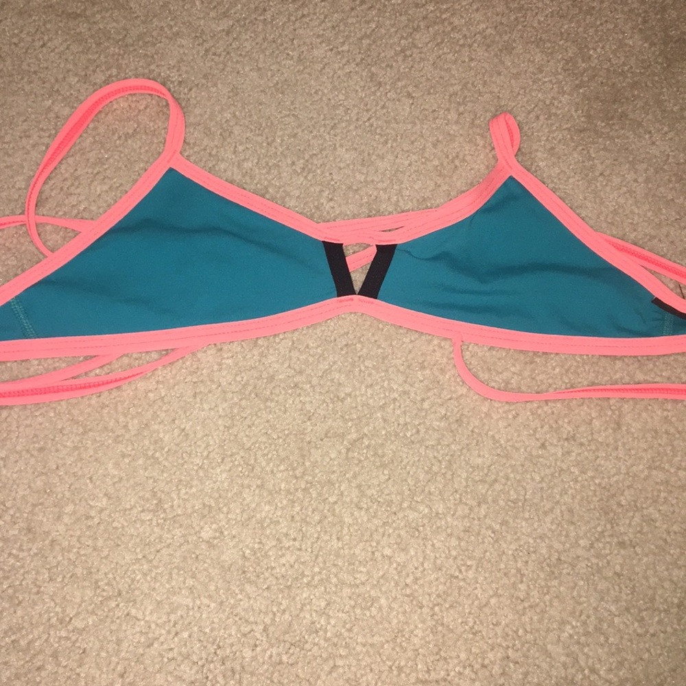jolyn top